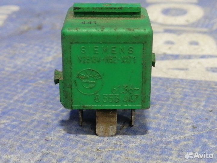 Реле Bmw E36 седан M50B25 1996