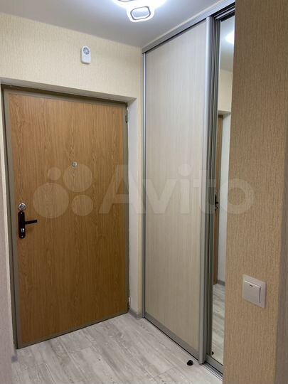 2-к. квартира, 52 м², 14/17 эт.