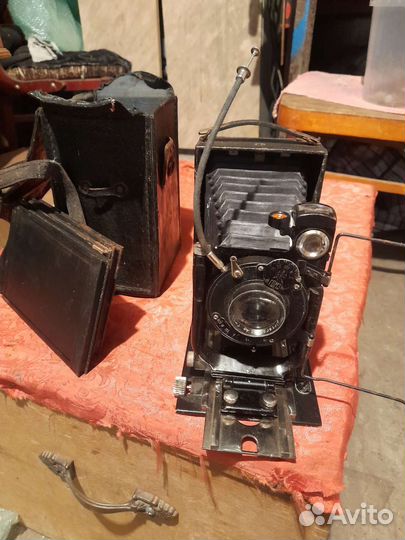 Старинный фотоопарат