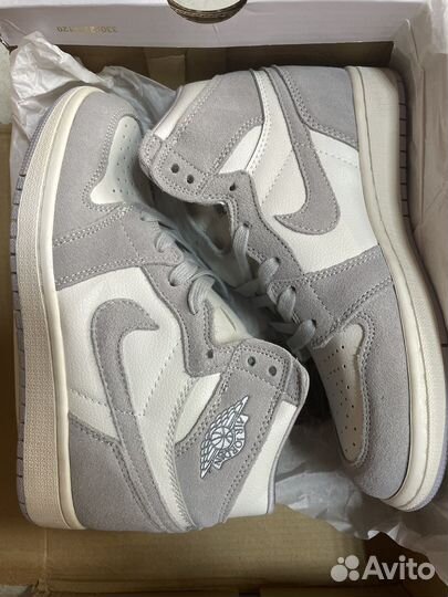 Nike air jordan 1 high white grey