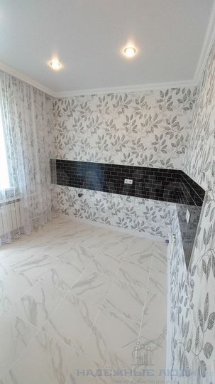 2-к. квартира, 65,1 м², 1/17 эт.