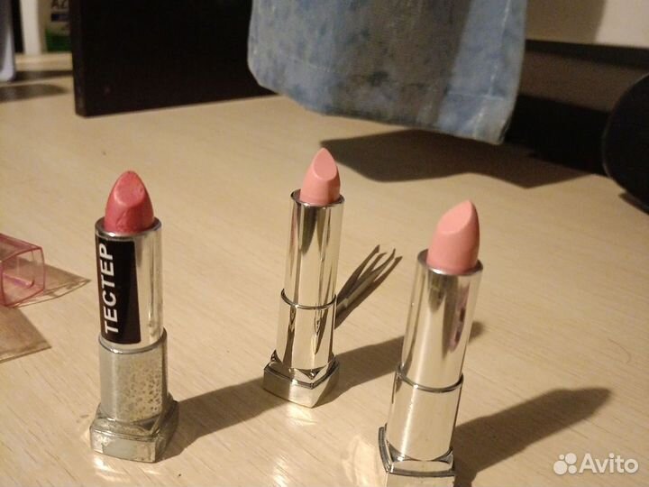 Помада мейбелин