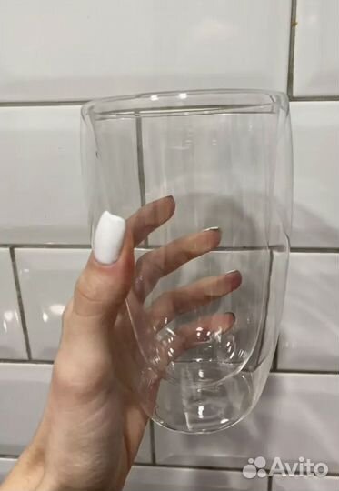 Стеклянный стакан с двойными стенками