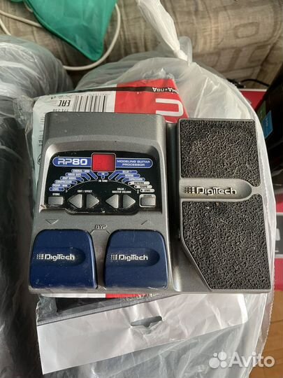 Гитарный процессор digitech RP80v