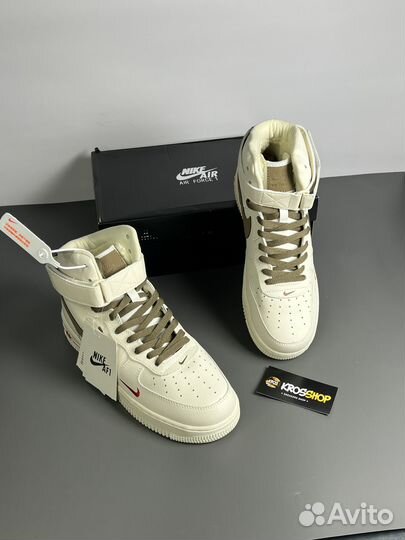 Зимние с Мехом Кроссовки Nike Air Force 1 Mid Beig