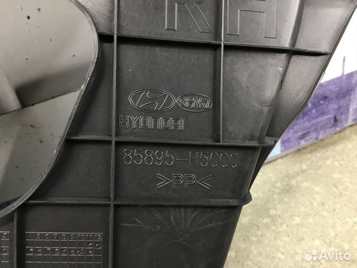 Обшивка задней стойки правая Hyundai Solaris 2017
