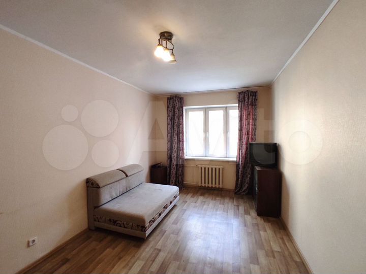 1-к. квартира, 40 м², 1/9 эт.