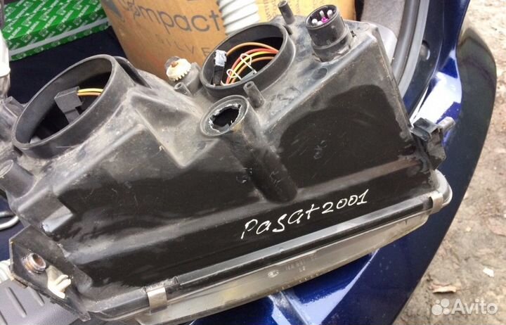 Фара Volkswagen Passat 2001. Левая