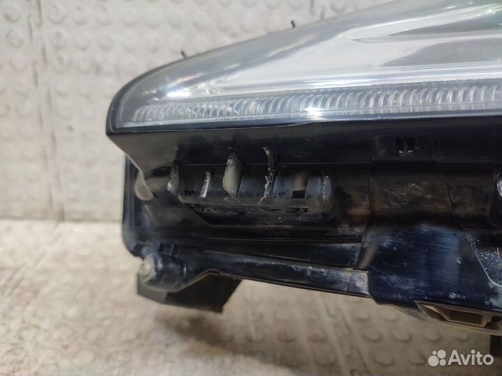 Фара левая Lexus Lx570 J200 2015