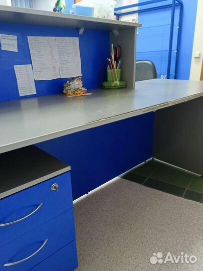 Стойка рецепшн бу