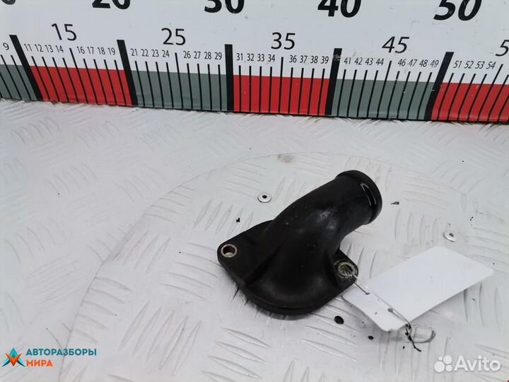 Корпус термостата Volkswagen Passat B3 1991