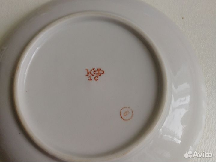 Чайные блюдца