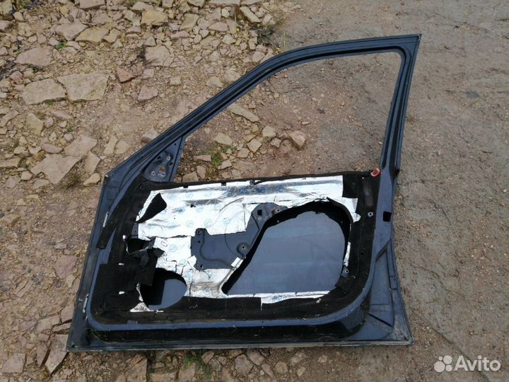 Бмв е36 седан дверь правая передняя