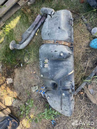 Бак топливный Peugeot 206