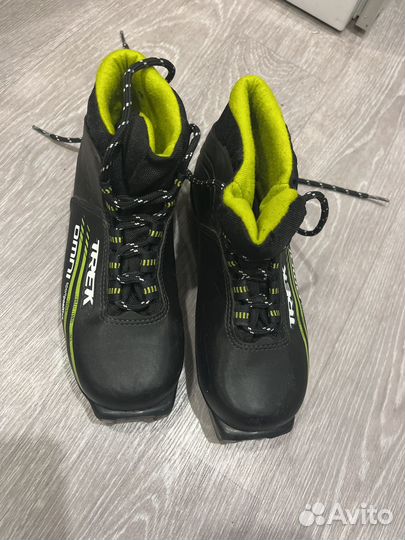 Лыжные ботинки 33 размер