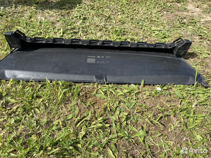 Спойлер, усилитель переднего бампера пассат