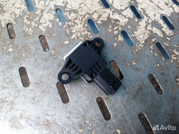 Датчик удара Airbag боковой Jaguar Land Rover