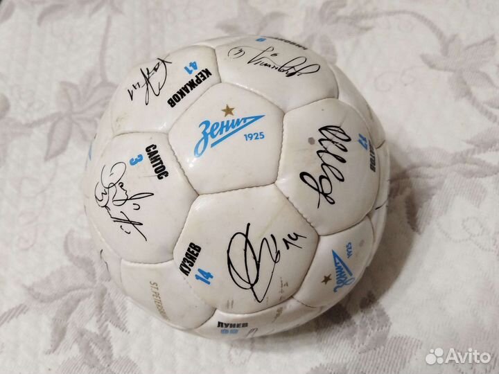 Гандбольный мяч