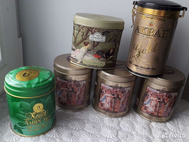 Металлическая банка из под кофе