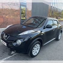 Nissan Juke 1.6 CVT, 2012, 110 300 км, с пробегом, цена 900 000 руб.