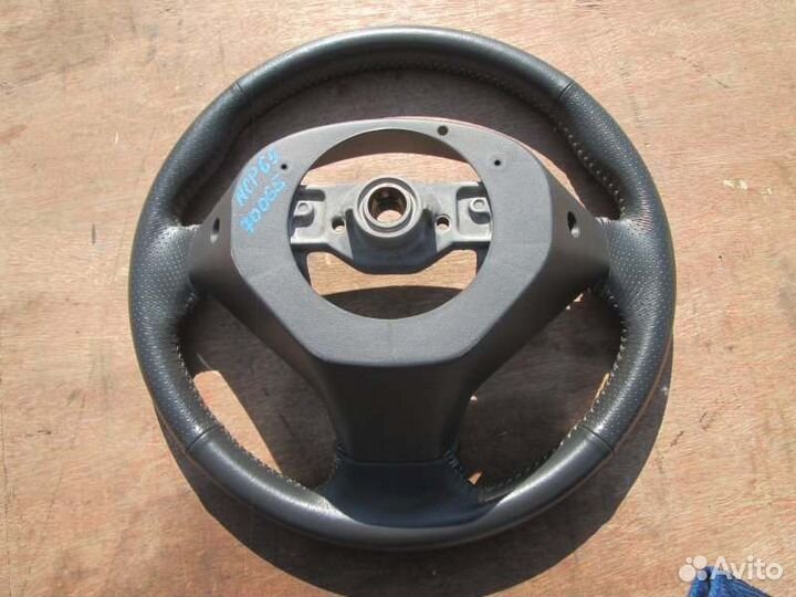 Руль Toyota Ist NCP65 1NZ-FE 2004/5