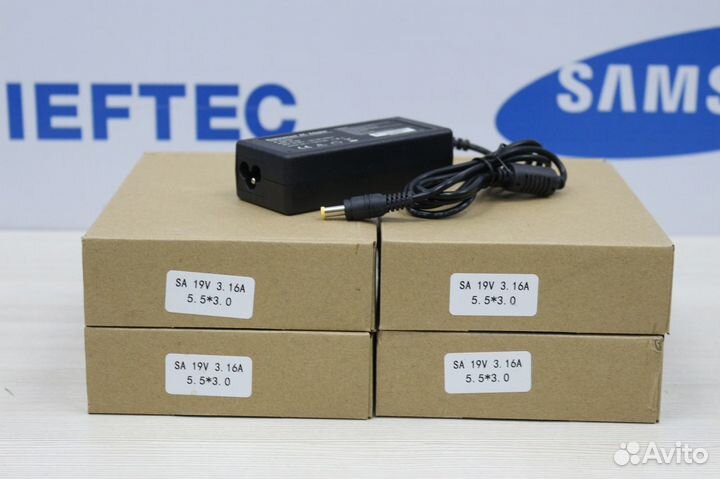 Зарядное устройство Samsung 19V 3.16A 5.5*3.0