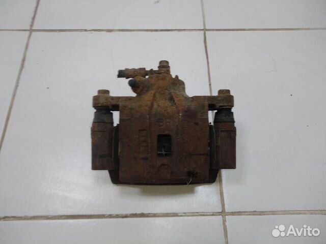 Суппорт задний правый Kia Sorento BL JC 2002-2009