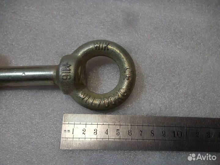 Крюк буксировочный рым болт резьба левая М18