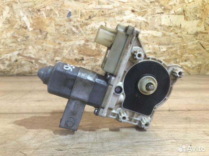 Мотор стеклоподъемника задний левый Bmw 7-Series