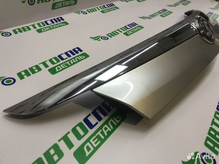 Молдинг крышки багажника задний Opel Insignia