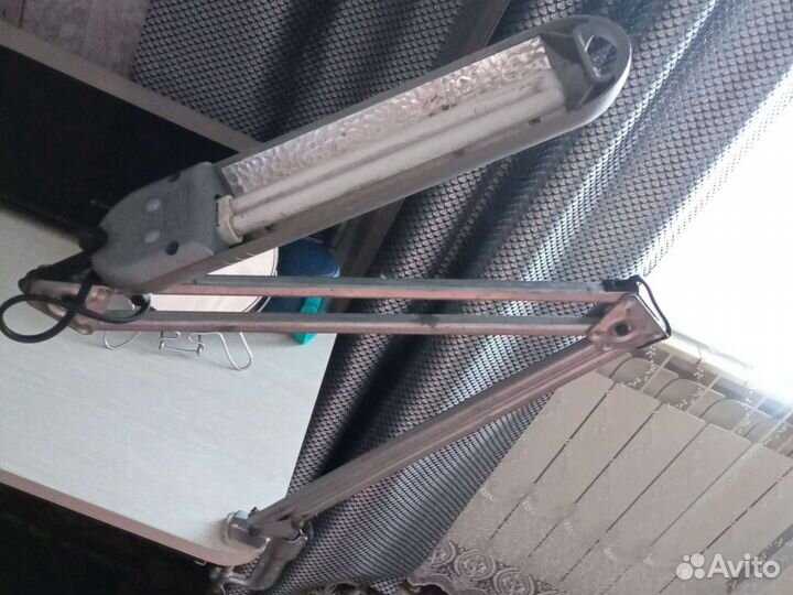 Лампа настольная