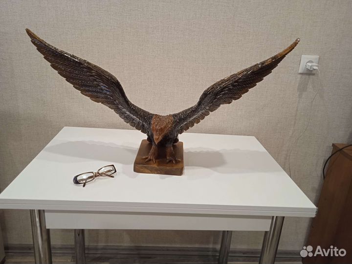 Сувенир. Резьба по дереву. Орёл