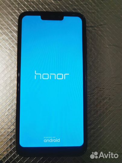 HONOR 8C, 4/32 ГБ