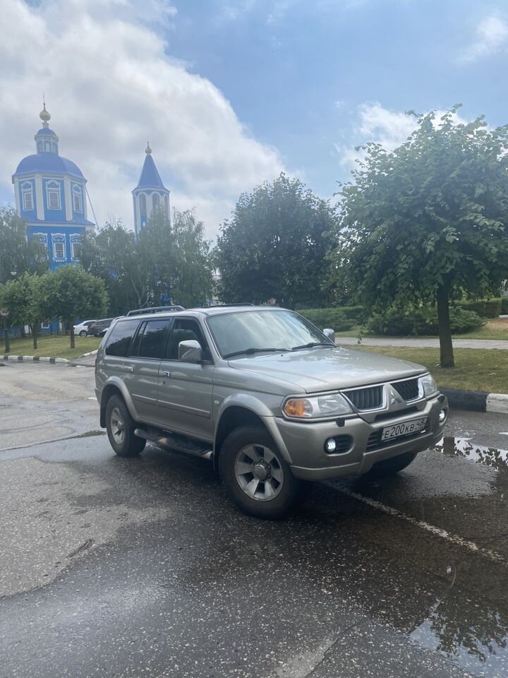 Mitsubishi Pajero Sport: фото владельца