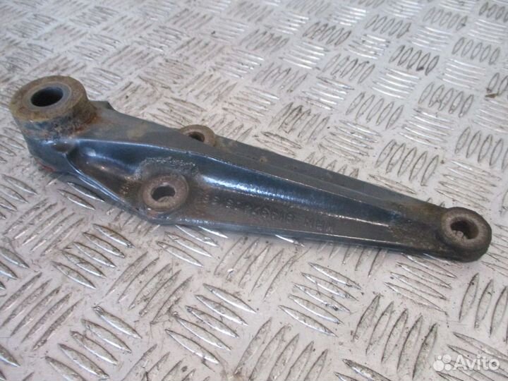 Кронштейн переднего амортизатора MAN 81437400196