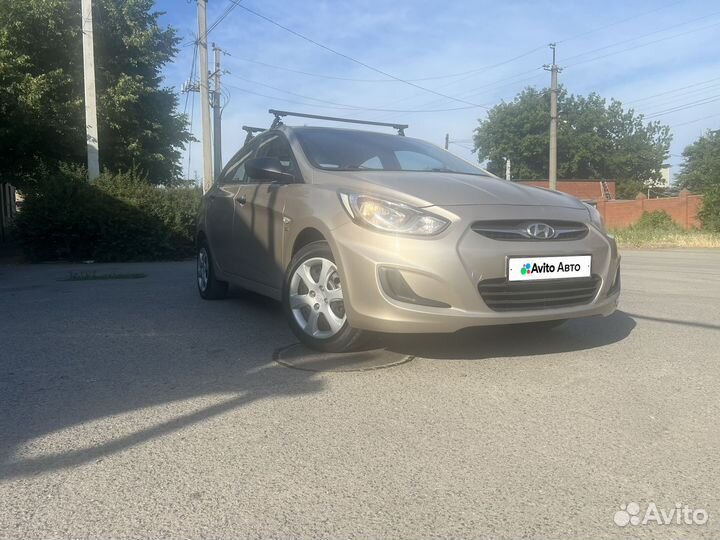 Hyundai Solaris 1.6 AT, 2011, 200 000 км