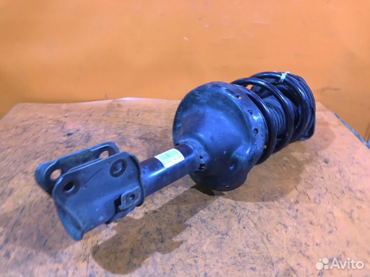 Амортизатор передний правый Subaru Forester SG5