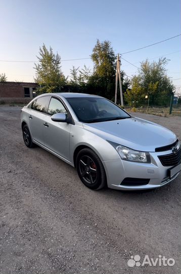 Chevrolet Cruze 1.6 МТ, 2010, 244 000 км