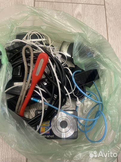 Зярядки, стрый телефон, фотоаппарат и т.д