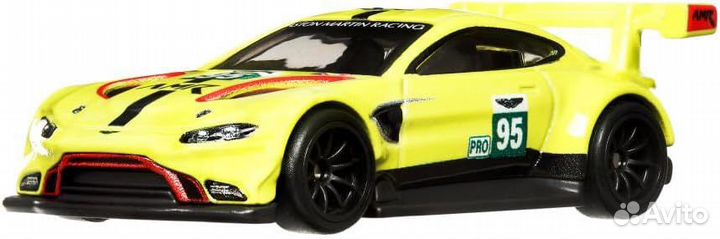 Машинка Hot Wheels Aston Martin Vantage GTE