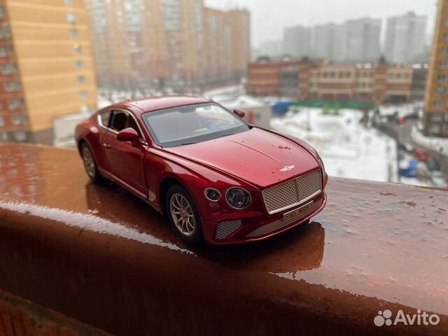 Модель металлическая Bentley Continental GT Красны