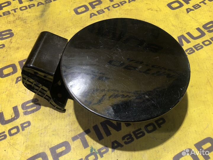 Лючок бензобака Hyundai Solaris