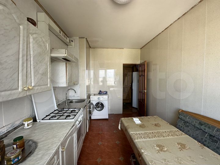 3-к. квартира, 60 м², 9/10 эт.