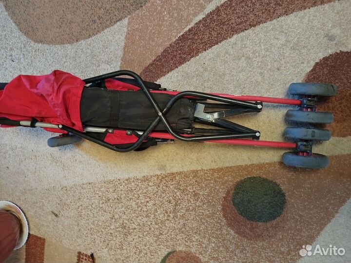 Продам отличную складную коляску