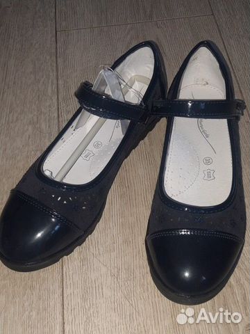Туфли для девочки 35 размер новые