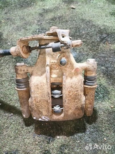 Суппорт задний правый Audi 80 B4 ABK