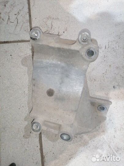 Кронштейн генератора Dodge Caravan rskl52 : engine
