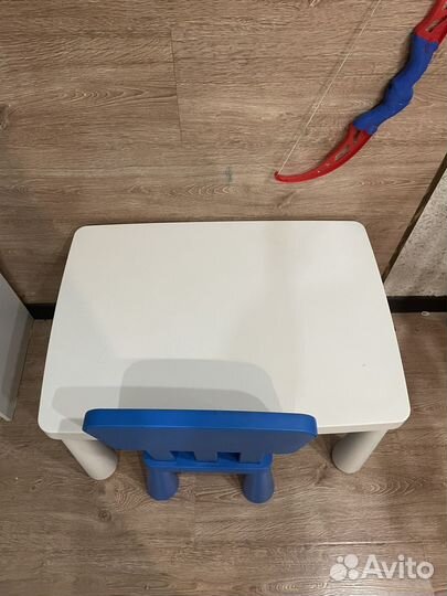 Детский стол и стул IKEA
