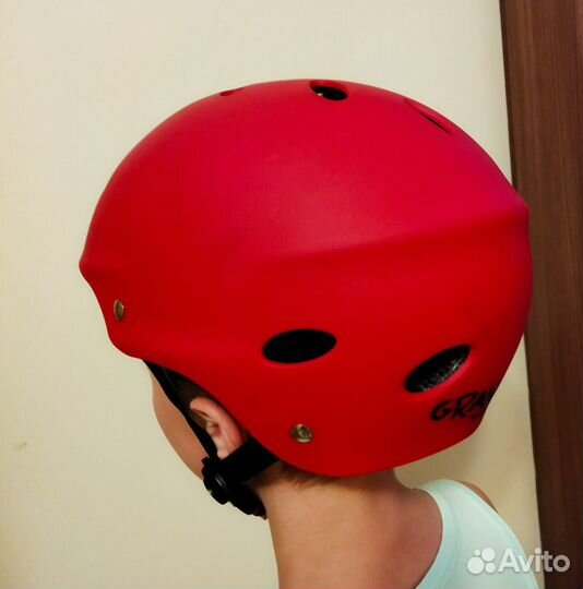 Защитный шлем Graviti 900