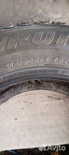 Bridgestone Ice Cruiser 5000 215/60 R16 95